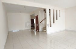 Persiaran Tasik, Bandar Country Homes, Selangor 48000