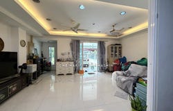 Jalan Mutiara, Puchong, Selangor 47100