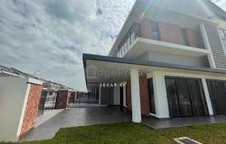 J, Shah Alam, Selangor 40160