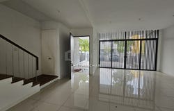 Jalan Tasik Damai, Sungai Besi, Kuala Lumpur 57000