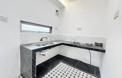 Seri Kembangan, Selangor 43300