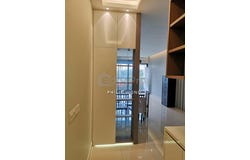 J, Seri Kembangan, Selangor 43300