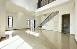 Persiaran Mokhtar Dahari, Bandar Puncak Alam, Selangor 47000