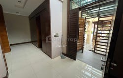 Jalan Usahawan, Glenmarie, Selangor 40150