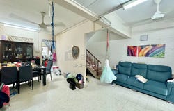Jalan Dagang 1/7, Ampang, Selangor 68000