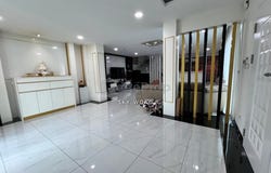 Jalan Puteri 10, Puchong, Selangor 47100