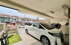 Jalan Mutiara, Puchong, Selangor 47100