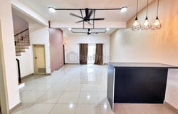 Jalan Tasik Senangin 7, Semenyih, Selangor 71750