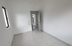 J, Shah Alam, Selangor 40170