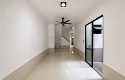 J, Shah Alam, Selangor 40150