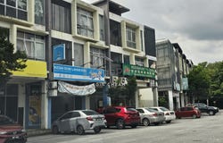 Jalan Kiara 1, Semenyih, Selangor 43500