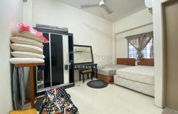 Jalan Pahat H 15/H, Section 15, Shah Alam, Selangor 40000