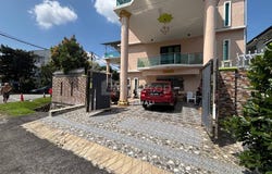 Jalan Dagang 1/7, Ampang, Selangor 68000