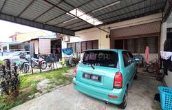 Off Jalan Raya 3, Seri Kembangan, Selangor 47100