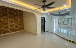 Taman Pinggiran, Off Jalan Lebuhraya Pinggiran, Batu Caves, Selangor 68100