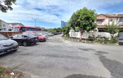 Jalan TPP 6, Puchong, Selangor 47100