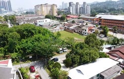 Persiaran Memanda, Ampang, Selangor 68000