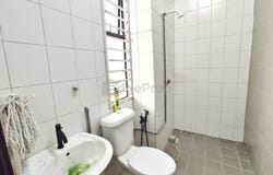 Jalan 1/18, Semenyih, Selangor 43500