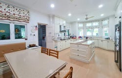 Persiaran Kayangan, Section 10, Shah Alam, Selangor 40100