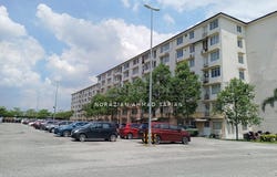 Taman Topaz, Off Jalan Banting, 43800, Selangor, Dengkil, Selangor 43800