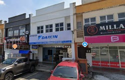 Seri Kembangan, Selangor 43300