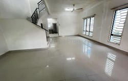 Jalan Parklands, Semenyih, Selangor 43700
