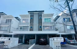 Jalan Platinum, 1, Taman Platinum, Dengkil, Selangor 43800