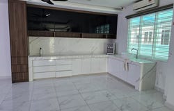 Jalan USJ 1/3, Taman Subang Mewah, USJ, Selangor 47500