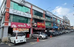 Batu Caves, Selangor 68100