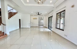 Jalan Hijauan Residence, Batu 9, Batu 9th Cheras, Selangor 43200