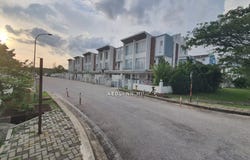 Jalan Tasik Prima, Puchong, Selangor 47100