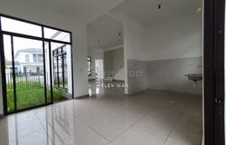 Persiaran Mokhtar Dahari, Bandar Puncak Alam, Selangor 47000