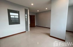 Ahan Tamsangprachasong Khre, Soi Kitchakan, Din Daeng, Bangkok, 10400 Thailand, Din Daeng,