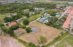 อีสเทิร์นสตาร์คลับเฮาส์, 214 ถนน บ้างฉาง-หาดพลา, Muthi 2, Phla, Ban Chang, Rayong, 21130 Thailand, Ban Chang,