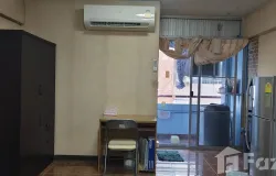 Sorasak Osot Drug Store, Sutthisan Winitchai Road, Ratchadaphisek, Din Daeng, Bangkok, 10400 Thailand, Din Daeng,