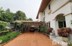 33 Vibhavadi Rangsit 16/25, Ratchadaphisek, Din Daeng, Bangkok, 10400 Thailand, Din Daeng,