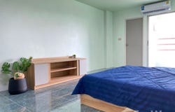 Ran Tham Phom Phi Ying, Don Mueang, Bangkok, 10210 Thailand, Don Mueang,
