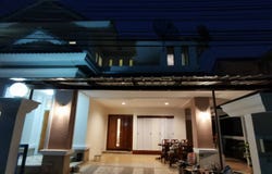 Luxury Flower, Rat Phatthana Road, Rat Phatthana, Saphan Sung, Bangkok, 10240 Thailand, Saphan Sung,