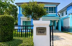 Life Bangkok Boulevard, Bang Waek, Phasi Charoen, Bangkok, 10160 Thailand, Phasi Charoen,