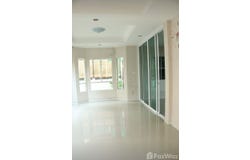 127/10 Pathum Krungthep Road, Bang Khu Wat, Pathum Thani, 12000 Thailand, Pathum Thani,
