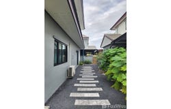 7 Eleven Thanachot Village Branch Saraburi, Nong Khae, Saraburi, 18140 Thailand, Nong Khae,