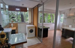Tops daily, Ratchadaphisek 10 Yaek 1, Huai Khwang, Bangkok, 10310 Thailand, Huai Khwang,