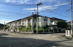 333/2 The Grand Village, Muthi 3, San Na Meng, San Sai, Chiang Mai, 50210 Thailand, San Sai,