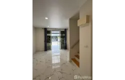 The Centro Rama Ix - Moterway, Khlong Song Ton Nun, Lat Krabang, Bangkok, 10520 Thailand, Lat Krabang,
