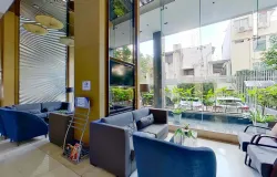 Holiwood Hair Cut, Si Lom, Bang Rak, Bangkok, 10500 Thailand, Bang Rak,