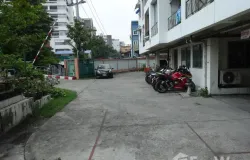 41/1 Soi Watmakok, Phaya Thai, Bangkok, 10400 Thailand, Phaya Thai,