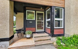 164 McClintock Way 6, Kanata, ON K2L 2A4