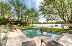 1407 Rue de Noyan, Saint-Jean-sur-Richelieu, QC J2X 4X9