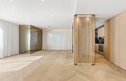 1 Av. Wood 105, Westmount, QC H3Z 3C5