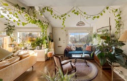 612 E 4th Street, North Vancouver, BC V7L 1J8